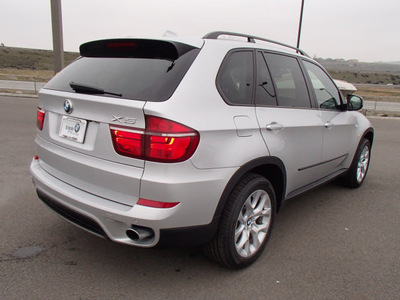 bmw x5 2012 silver xdrive35i premium gasoline 6 cylinders all whee drive automatic 99352