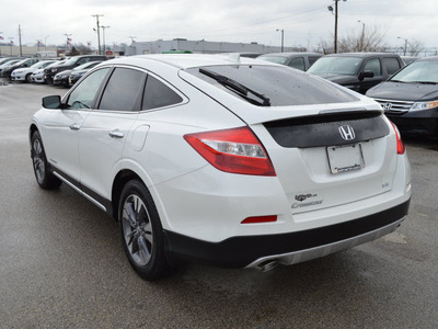 honda crosstour 2013 white gasoline 6 cylinders front wheel drive automatic 46219