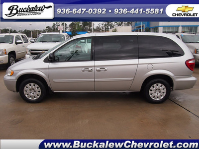 chrysler town and country 2005 silver van lx gasoline 6 cylinders front wheel drive automatic 77304