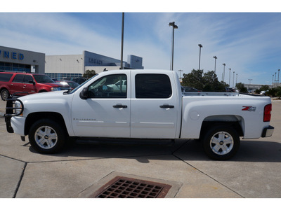 chevrolet silverado 1500 2007 white lt1 flex fuel 8 cylinders 4 wheel drive automatic with overdrive 77471