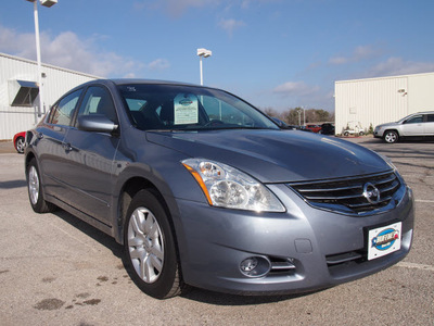 nissan altima 2012 gray sedan 2 5 s gasoline 4 cylinders front wheel drive cont  variable trans  75067