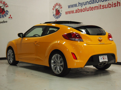 hyundai veloster 2013 yellow coupe c gasoline 4 cylinders front wheel drive automatic 75150