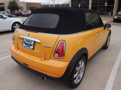 mini cooper 2008 yellow gasoline 4 cylinders front wheel drive manual 75070