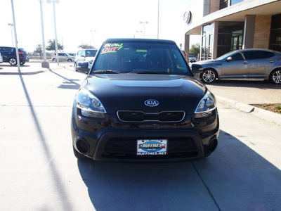 kia soul 2013 black wagon 5dr wgn at gasoline 4 cylinders front wheel drive automatic 75070