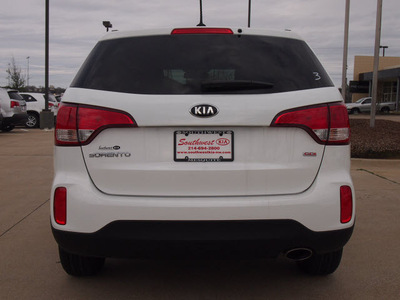 kia sorento 2014 white lx gasoline 4 cylinders front wheel drive automatic 75150