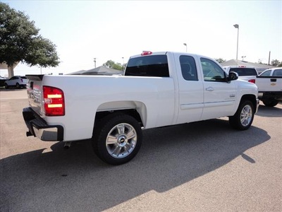 chevrolet silverado 1500 2012 white pickup truck lt flex fuel 8 cylinders 2 wheel drive automatic 76401