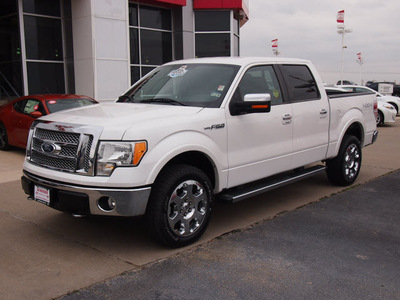 ford f 150 2010 white lariat flex fuel 8 cylinders 4 wheel drive automatic with overdrive 77802