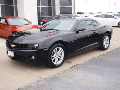 chevrolet camaro 2013 black coupe lt gasoline 6 cylinders rear wheel drive automatic with overdrive 77802