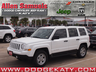 jeep patriot 2013 white suv sport gasoline 4 cylinders front wheel drive standard 77450