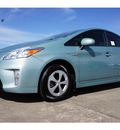 toyota prius 2013 white hatchback ii hybrid 4 cylinders front wheel drive cont  variable trans  77521