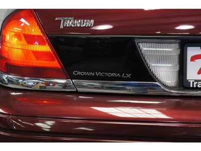 ford crown victoria 2011 maroon sedan lx flex fuel 8 cylinders rear wheel drive automatic 76502