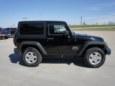 jeep wrangler 2012 black suv sport gasoline 6 cylinders 4 wheel drive automatic 75110