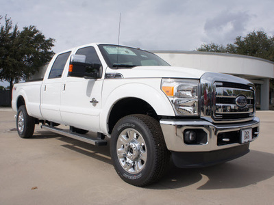 ford f 350 super duty 2012 white lariat biodiesel 8 cylinders 4 wheel drive automatic 76011