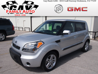 kia soul 2010 silver wagon gasoline 4 cylinders front wheel drive automatic 77539