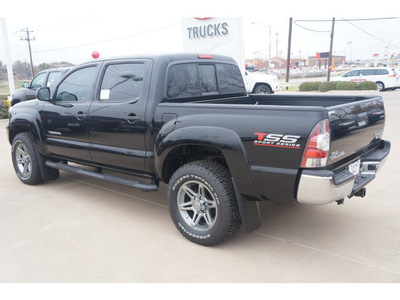 toyota tacoma 2013 black prerunner v6 gasoline 6 cylinders 2 wheel drive automatic 76116