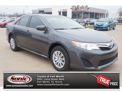 toyota camry 2013 gray sedan le gasoline 4 cylinders front wheel drive automatic 76116