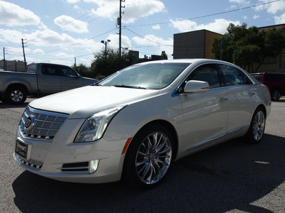 cadillac xts 2013 white diamond sedan platinum collection gasoline 6 cylinders front wheel drive automatic 77002