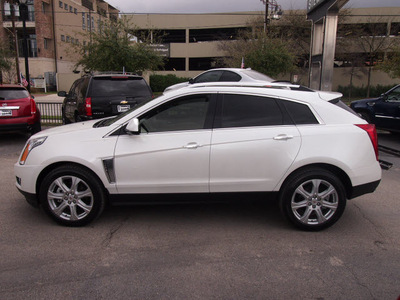 cadillac srx 2013 white performance collection flex fuel 6 cylinders front wheel drive automatic 77002