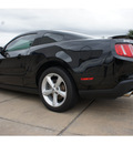 ford mustang 2010 black coupe gt gasoline 8 cylinders rear wheel drive 77503