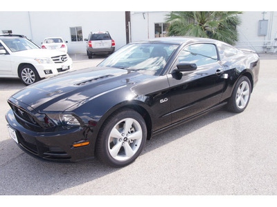 ford mustang 2013 ebony coupe gt gasoline 8 cylinders rear wheel drive 6 speed manual 77074