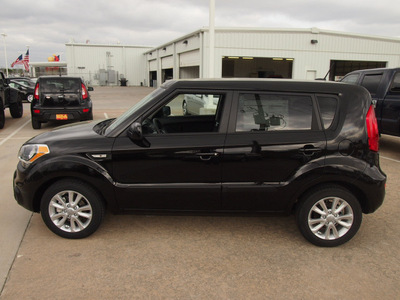 kia soul 2013 shadow wagon base auto 16 alloy wheels gasoline 4 cylinders front wheel drive 6 speed automatic 77375
