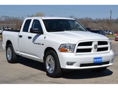 ram 1500 2012 white pickup truck express gasoline 8 cylinders 2 wheel drive automatic 76801