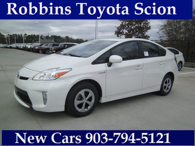 toyota prius 2013 white hatchback three hybrid 4 cylinders front wheel drive automatic 75569