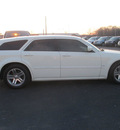 dodge magnum 2005 white wagon rt gasoline 8 cylinders rear wheel drive autostick 62863