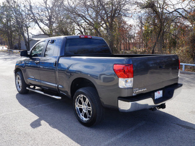 toyota tundra 2011 gray gasoline 8 cylinders 2 wheel drive automatic 76049