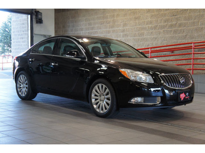 buick regal 2013 black onyx sedan premium 1 gasoline 4 cylinders front wheel drive not specified 79015