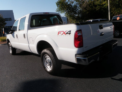 ford f 250 super duty 2012 white xl flex fuel 8 cylinders 4 wheel drive automatic with overdrive 32401