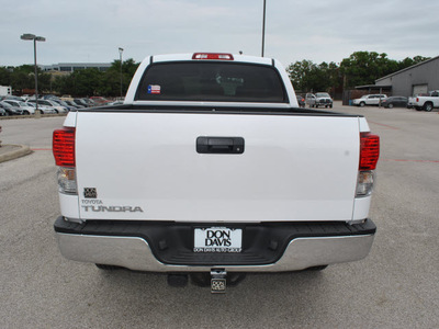 toyota tundra 2012 white grade gasoline 8 cylinders 2 wheel drive automatic 76011