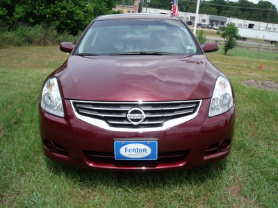 nissan altima 2011 dk  red sedan 2 5 s gasoline 4 cylinders front wheel drive automatic 75606
