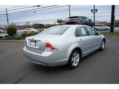 ford fusion 2009 silver sedan se gasoline 4 cylinders front wheel drive automatic with overdrive 08902