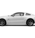 ford mustang 2013 coupe gasoline 8 cylinders rear wheel drive automatic 98632