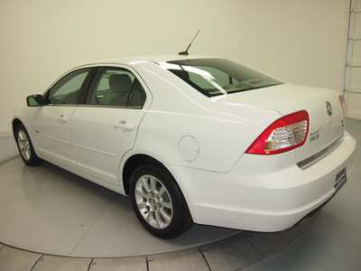 mercury milan 2007 white sedan 4dr sdn fwd gasoline 6 cylinders front wheel drive automatic 76137