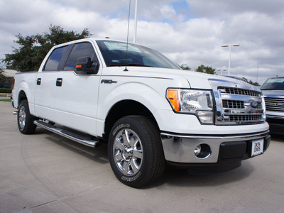 ford f 150 2013 white xlt flex fuel 8 cylinders 2 wheel drive automatic 76011