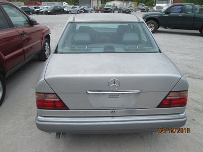 mercedes benz e320