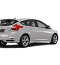 ford focus 2013 silver hatchback st gasoline 4 cylinders front wheel drive 6 speed manual 76450