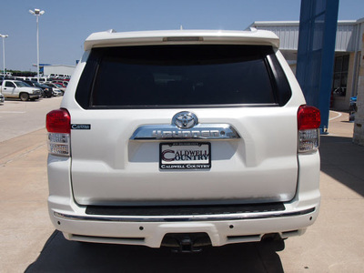 toyota 4runner 2011 white suv sr5 gasoline 6 cylinders 2 wheel drive automatic with overdrive 77836