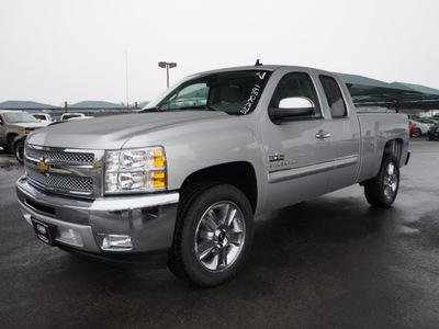 chevrolet silverado 1500 2013 silver pickup truck lt flex fuel v8 2 wheel drive automatic 76051