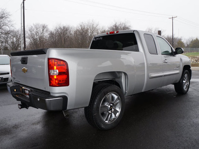 chevrolet silverado 1500 2013 silver pickup truck lt flex fuel v8 2 wheel drive automatic 76051