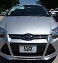 ford focus 2013 silver hatchback se flex fuel 4 cylinders front wheel drive automatic 76011