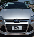 ford focus 2013 silver sedan se flex fuel 4 cylinders front wheel drive automatic 76011