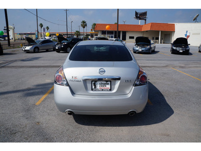 nissan altima 2012 silver sedan 2 5 s gasoline 4 cylinders front wheel drive automatic 78552