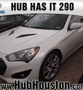 hyundai genesis coupe 2013 white coupe 2 0t r spec gasoline 4 cylinders rear wheel drive 6 speed manual 77065