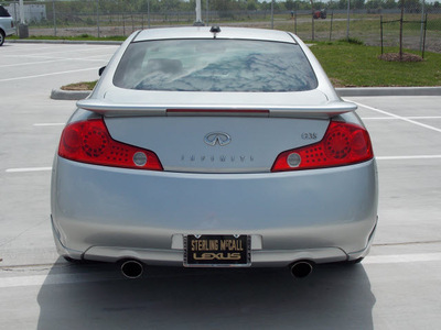 infiniti g35 2004 silver coupe gasoline 6 cylinders rear wheel drive shiftable automatic 77074