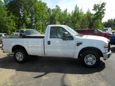ford f 250 super duty 2010 white xl gasoline 8 cylinders 2 wheel drive automatic 75672