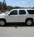 chevrolet tahoe 2009 white suv hybrid hybrid 8 cylinders 2 wheel drive automatic 75604