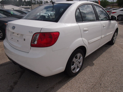 kia rio 2011 white sedan gasoline 4 cylinders front wheel drive automatic with overdrive 77539